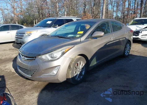 2015 Hyundai Elantra Se z USA, uszkodzony, nr VIN 5NPDH4AE5FH613254
